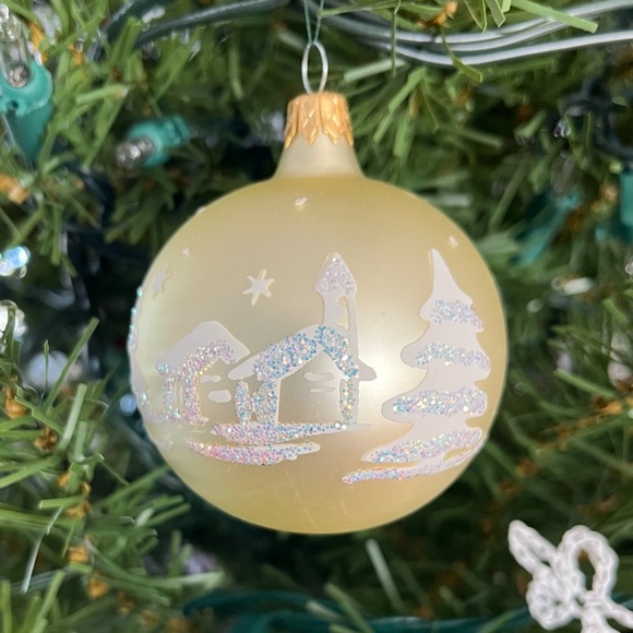 Vintage Christmas Street Glass Ornaments - Picture 5 of 10